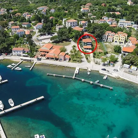 Guest house Apartments And Rooms By The Sea Nerezine, Losinj - 11815