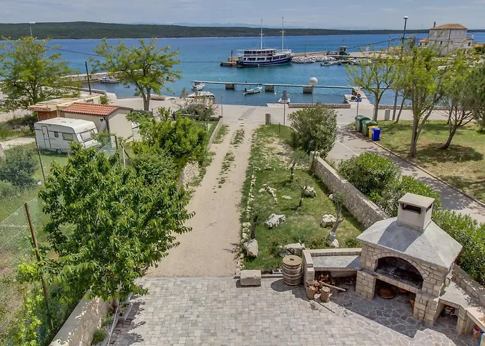 And By The Sea Nerezine, Losinj - 11815 נזרין