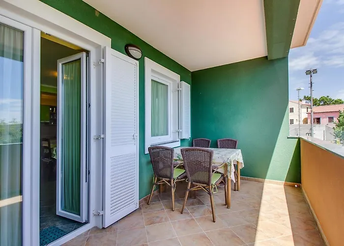 Guest house Apartments And Rooms By The Sea Nerezine, Losinj - 11815 4*