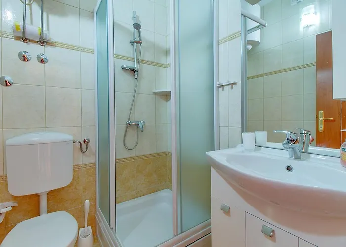 Guest house Apartments And Rooms By The Sea Nerezine, Losinj - 11815