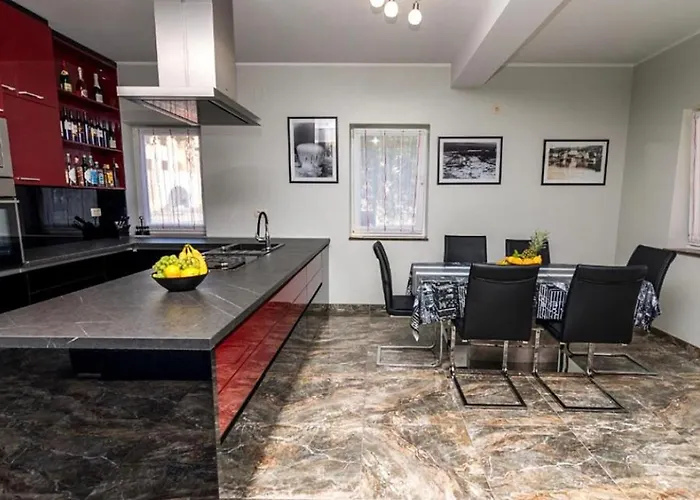 Guest house Apartments And Rooms By The Sea Nerezine, Losinj - 11815 Nerezine